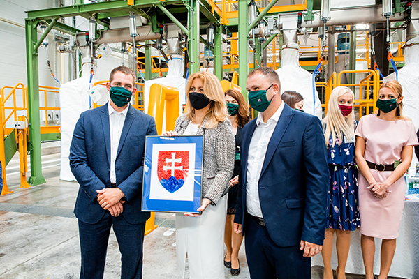 President of the Slovak Republic, Zuzana Čaputova, visits Ekolumi, part of Romanian Green Group recycling park